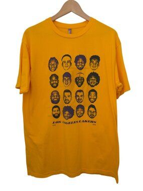 Los Angeles Lakers 2025-2026 Playoff Roster Graphic Yellow T-Shirt Unisex Sz L
